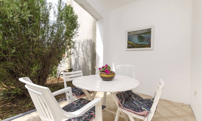Ivan Dolac Apartment | Apartments Helena (34021-A1) - Ivan Dolac - island Hvar