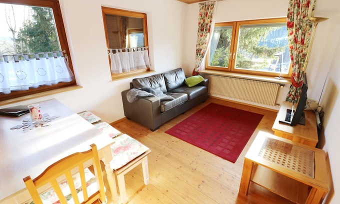 Falkau Apartment | Apartment 02 "Auerhahn", 42 sqm, 1 bedroom, 1 living/bedroom, max. 4 persons