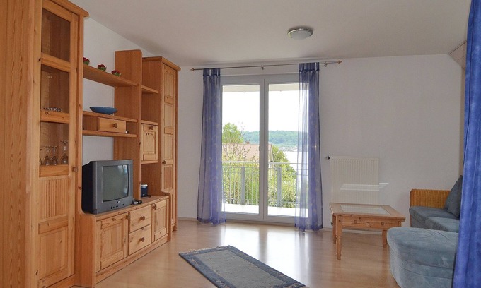 Bodman-Ludwigshafen Apartment | Apartment '1 O G' with Lake View, Balcony and Wi-Fi