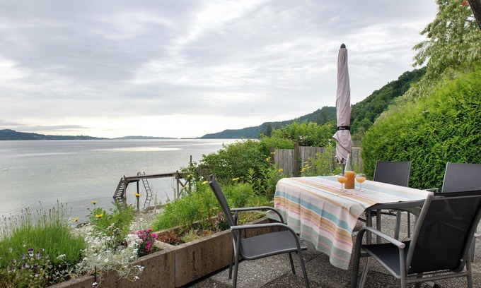 Bodman-Ludwigshafen Apartment | Apartment '1, 70qm' with Private Terrace, Shared Garden and Wi-Fi