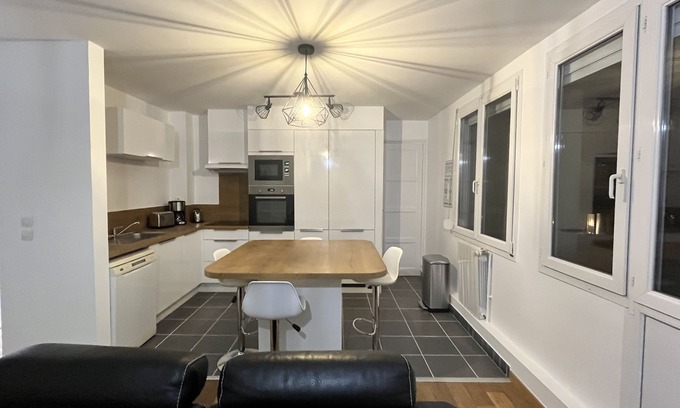 Boulogne-Centre Apartment | Apartment 150 m from the port