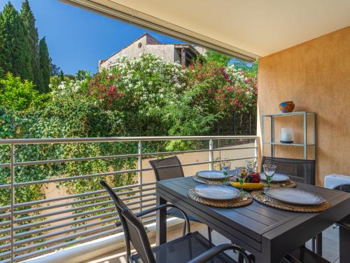 Cavaliere Apartment | Apartment 151 Bay Street-2 by Interhome