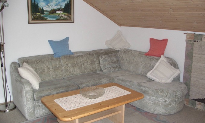 Bad Waldsee Apartment | Apartment '2, 56qm' with Shared Garden, Balcony and Wi-Fi