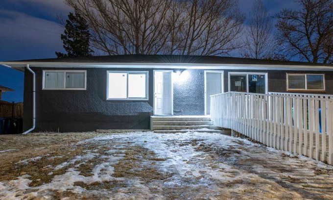 Highland Park Apartment | Apartment ∙ 2 bedrooms ∙ 4 guests