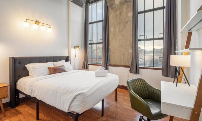 West Poplar Apartment | Apartment ∙ 2 bedrooms ∙ 4 guests