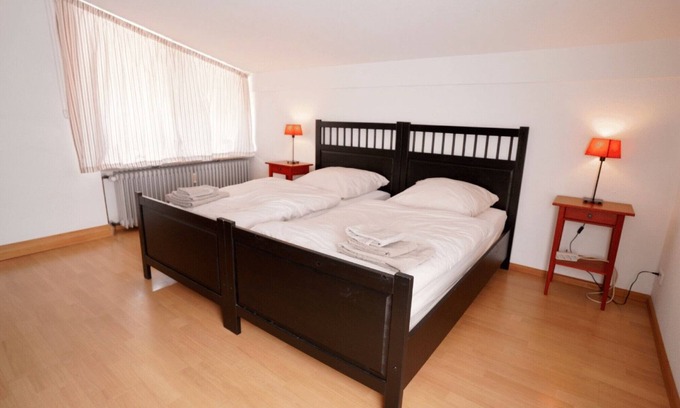 Weil am Rhein Apartment | Apartment '2' with Shared Terrace, Balcony and Wi-Fi
