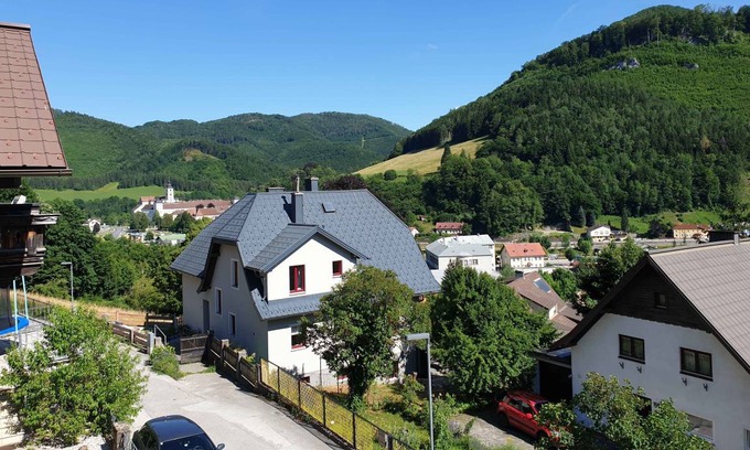 Lilienfeld Apartment | Apartment ∙ 3 bedrooms ∙ 9 guests