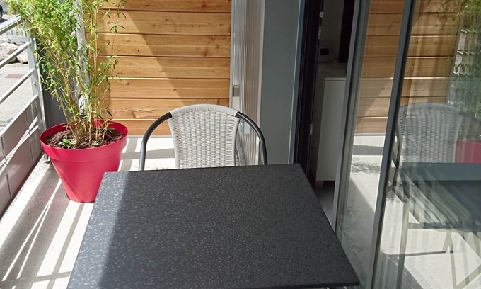 Challes-les-Eaux Apartment | Apartment 3 * comfortable terrace and parking - 20 min from Aix les Bains (104