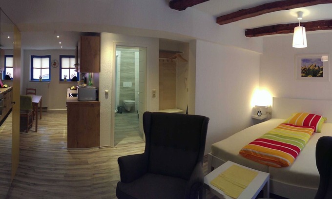Erfurt Old Town Apartment | Apartment 3 Dandelions/1. OG rechts - apartments in the house to golden Schaar