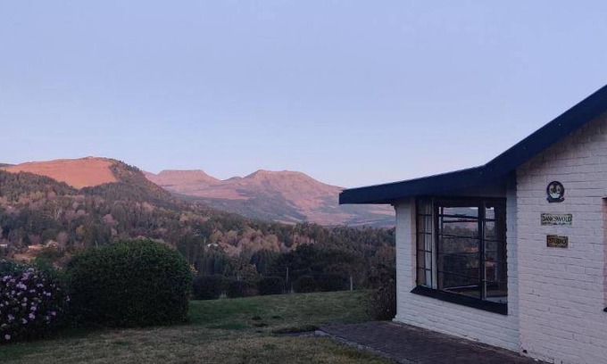 Hogsback Apartment | Apartment ∙ 4 bedrooms ∙ 8 guests