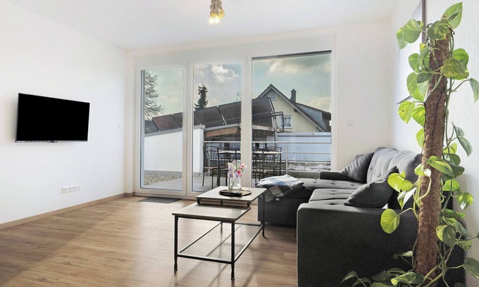 Kappel-Grafenhausen Apartment | Apartment '5' with Balcony and Wi-Fi