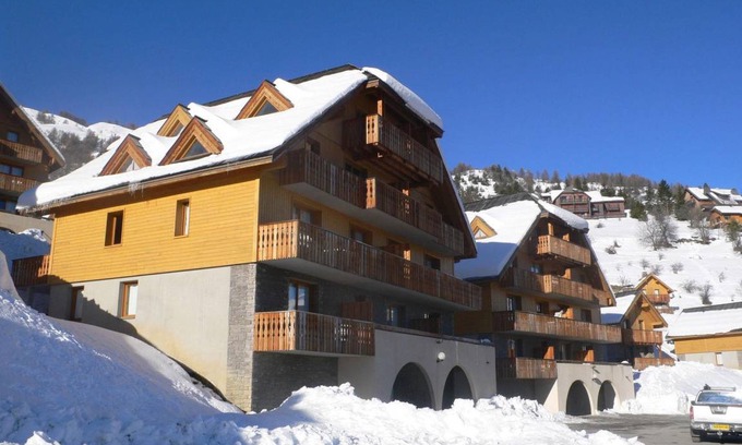 Pra Loup Apartment | Apartment ∙ 6 guests