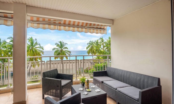 Le Carbet Apartment | Apartment Alizés - Sea view & Direct beach access