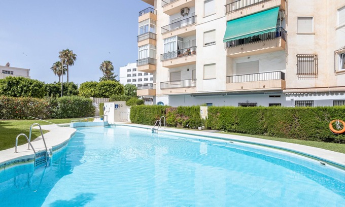 Nerja City Centre Apartment | Apartment 'Albaida 4J' with Sea View, Shared Pool & Wi-Fi