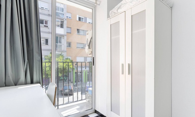 L'Illa Perduda Apartment | Apartment 'Aloha' with Wi-Fi and Air Conditioning