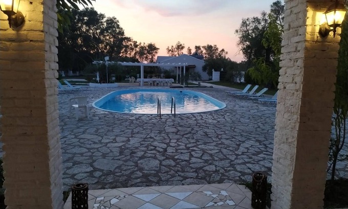 Molos Apartment | Apartment 'Alykes Family Resort Quadrum 1' with Balcony, Wi-Fi and Air Conditioning