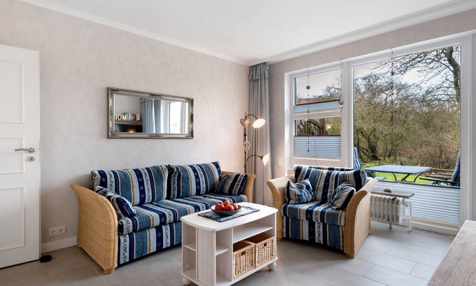 Wyk auf Foehr Apartment | Apartment 'Am Südstrand' with Private Terrace, Shared Garden and Wi-Fi