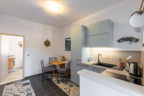 Cove Tri Zala (Zrnovo) Apartment | Apartment Amula