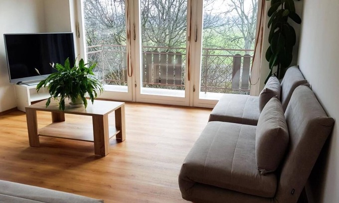 Spodnja Hajdina Apartment | Apartment Andrej Gubčeva 2BR w/Parking, Balcony