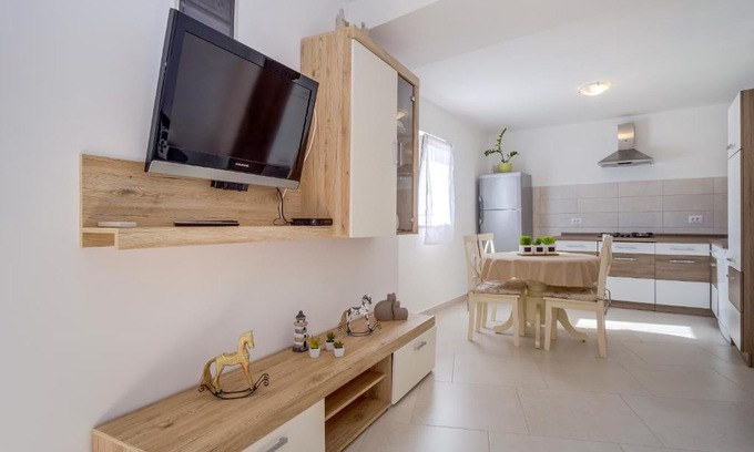 Cunski Apartment | Apartment Angela