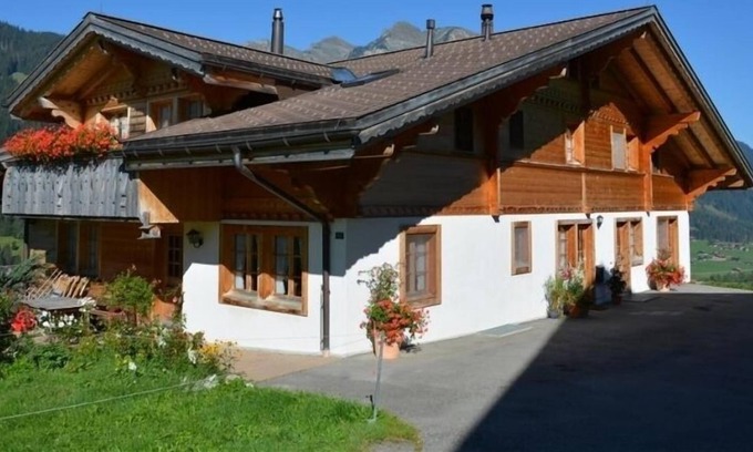 Gsteig Apartment | Apartment Annen in Gsteig bei Gstaad - 4 persons, 1 bedrooms