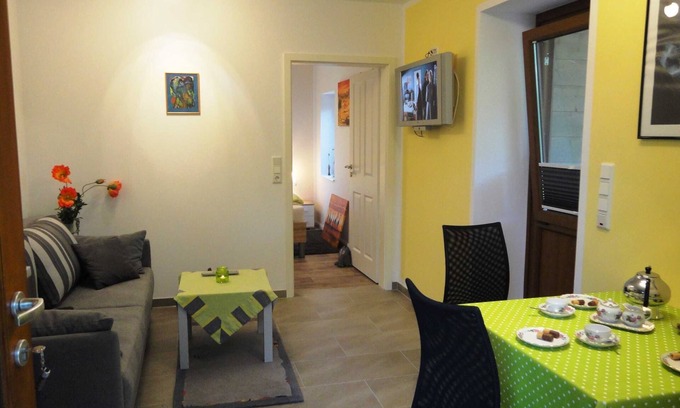 Rhauderfehn Apartment | Apartment - Apartment Jovenje, 95133
