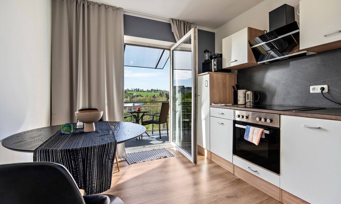 Plauen Apartment | Apartment 'Appartmenthaus - Wohnung F' with Private Garden, Balcony and Wi-Fi
