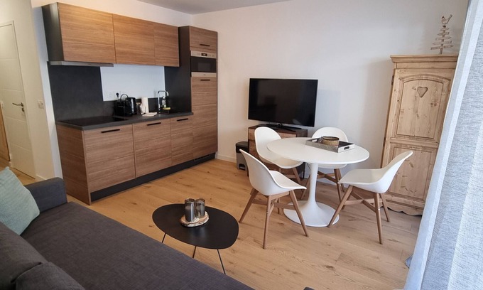 Saint-Etienne-de-Tinee Apartment | Apartment "Aspen Park 106" with Private Terrace & Wi-Fi