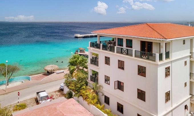 Playa Apartment | Apartment At Sea in Chachacha Beach Apartments