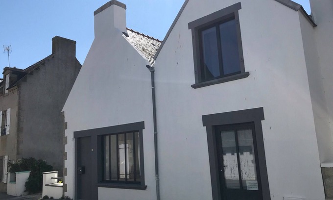 Saint-Guenole Apartment | Apartment at the foot of the rocks