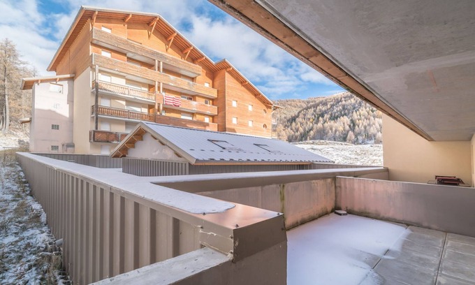 Allos Apartment | Apartment by Interhome