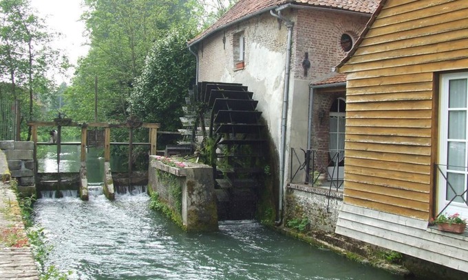 Renty Apartment | Apartment by the river