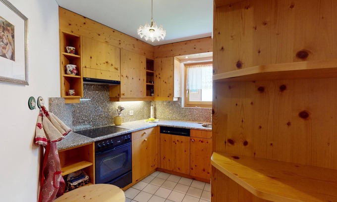 Celerina-Schlarigna Apartment | Apartment Cign OG 1 - Cozy 3.5-Room Apartment in Celerina