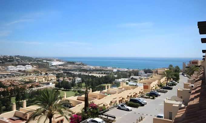 Mijas Apartment | Apartment 'Casa Bonitamar' with Sea Views, Wi-Fi and Air Conditioning