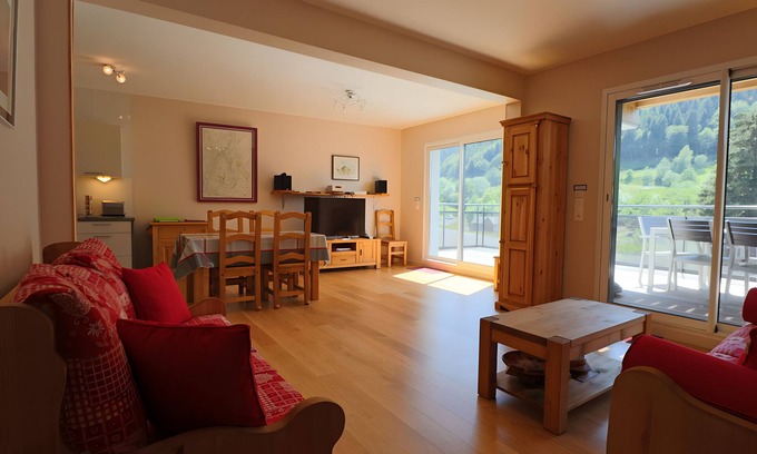 Mont-Dore Apartment | Apartment 'C5 - La Montille' with Mountain View