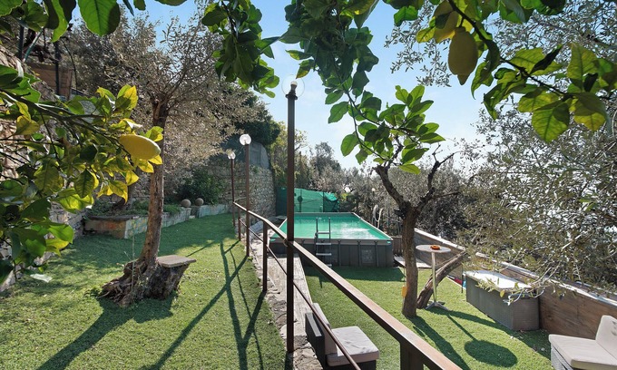 Recco Apartment | Apartment 'Ca' Dû Massunin' with Sea View, Wi-Fi and Air Conditioning
