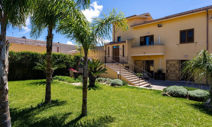 Arini Apartment | Apartment 'Casa Altoliva' with Shared Garden and Wi-Fi