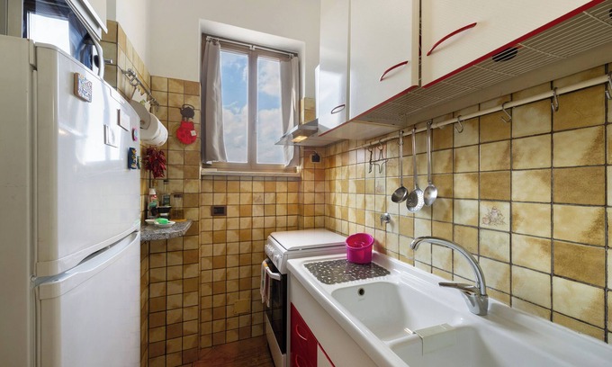 Aurora Apartment | Apartment 'Casa Chiara' with Balcony, Wi-Fi and Air Conditioning