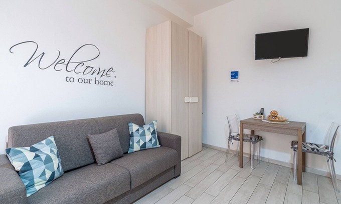 Santa Lucia Apartment | Apartment 'Casa Chimera - I Sogni Di Ludo' with Shared Terrace, Wi-Fi and Air Conditioning