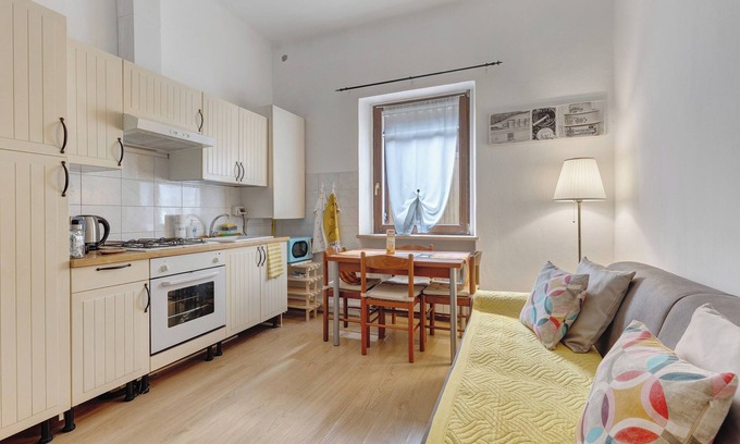 Est Apartment | Apartment 'Casa de Julieta' with Wi-Fi and Air Conditioning