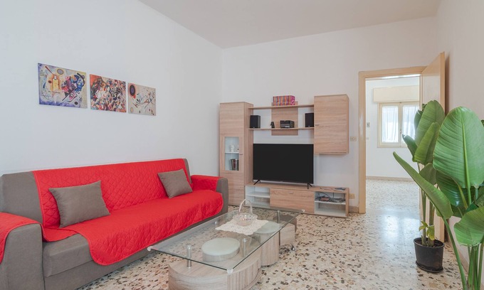 Santa Lucia Apartment | Apartment "Casa Jerone" with Balcony & Wi-Fi