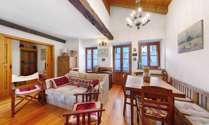 Vodo Cadore Apartment | Apartment 'Casa San Giovanni 1 A Vinigo' with Mountain View, Private Terrace and Wi-Fi