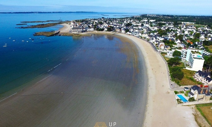 Kerroch Apartment | Apartment center Larmor-Plage and 100 m from the beaches