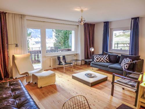 Zuoz Apartment | Apartment Chesa Vuorcha by Interhome