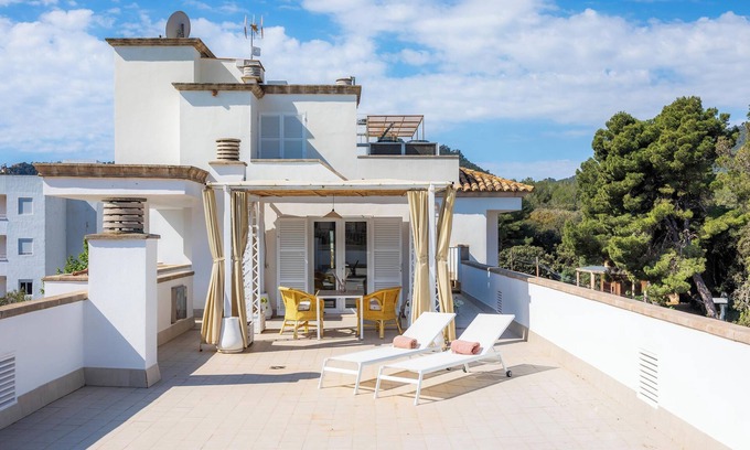 Canyamel Apartment | Apartment Close to the Beach with Pool Access, Private Terrace, Air Conditioning and Wi-Fi