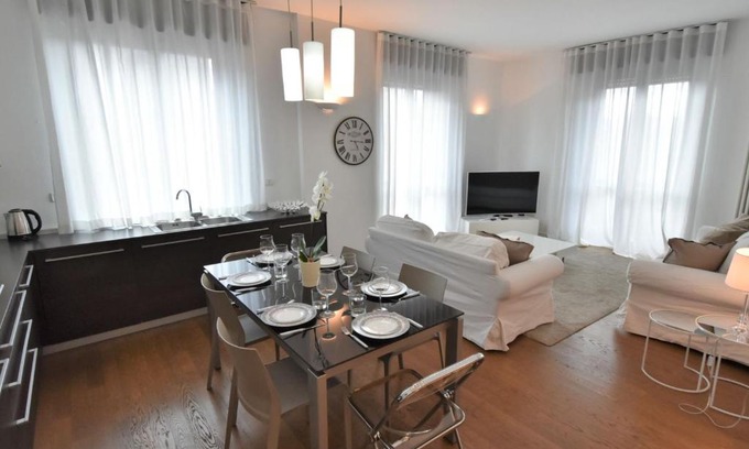 Porta Genova Apartment | Apartment Corso Genova Apartment by Interhome