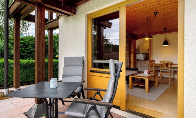 Bernau Apartment | Apartment 'Ferienwohnung Ahorn' with Mountain View, Private Terrace and Wi-Fi
