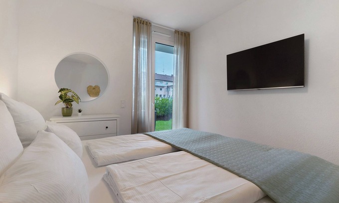 Unterwiehre-Nord Apartment | Apartment 'Km Style Nr 2' with Shared Terrace, Balcony and Wi-Fi