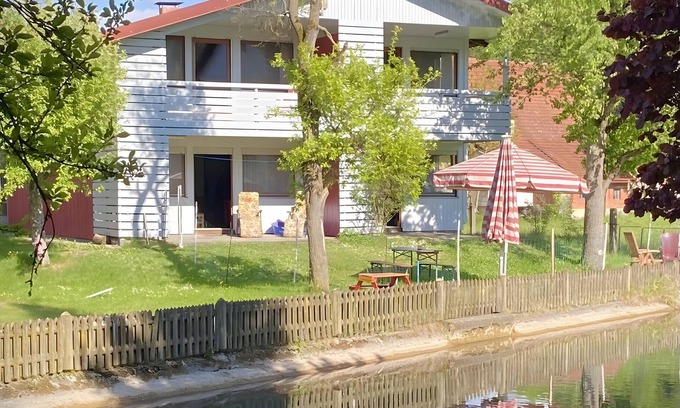 Hayingen Apartment | Apartment '3' with Shared Garden and Wi-Fi