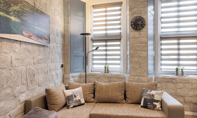 Mühlhausen Apartment | Apartment 'Unterkunft Alte Schlosserei' with Wi-Fi